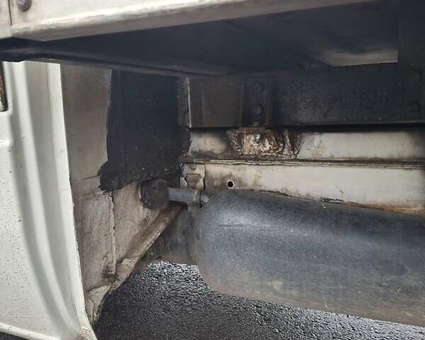 Білий Фольксваген ЛТ, об'ємом двигуна 2.5 л та пробігом 600 тис. км за 8400 $, фото 3 на Automoto.ua