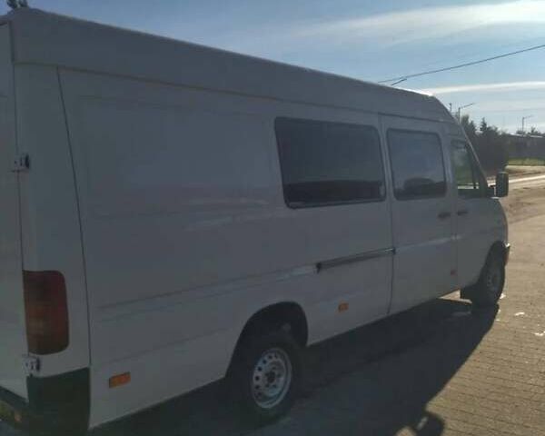 Белый Фольксваген ЛТ, объемом двигателя 2.46 л и пробегом 710 тыс. км за 9000 $, фото 2 на Automoto.ua