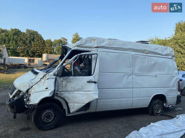 Білий Фольксваген ЛТ, об'ємом двигуна 2.46 л та пробігом 500 тис. км за 3500 $, фото 1 на Automoto.ua