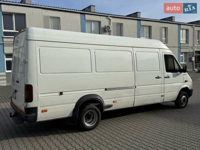 Білий Фольксваген ЛТ, об'ємом двигуна 2.8 л та пробігом 401 тис. км за 13899 $, фото 10 на Automoto.ua