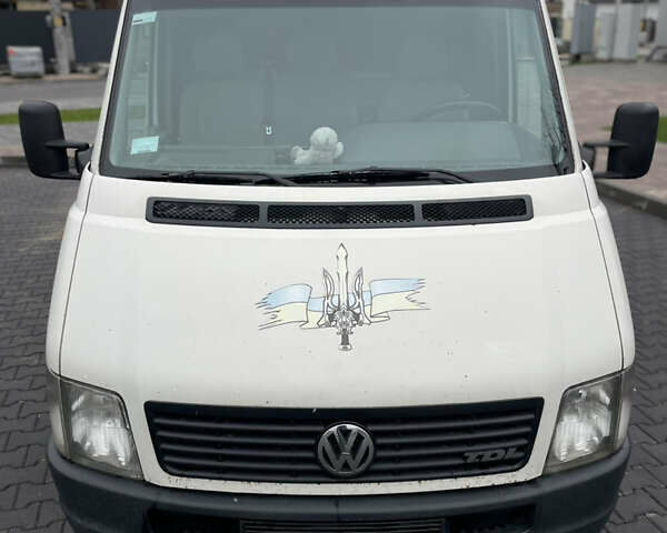 Білий Фольксваген ЛТ, об'ємом двигуна 2.46 л та пробігом 304 тис. км за 9999 $, фото 7 на Automoto.ua