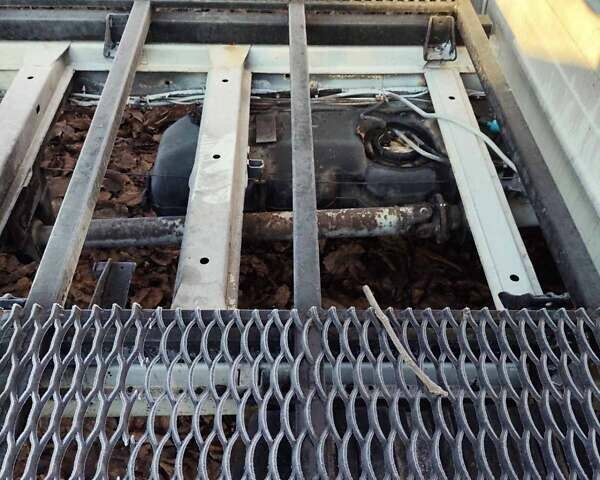 Белый Фольксваген ЛТ, объемом двигателя 2.46 л и пробегом 100 тыс. км за 9500 $, фото 8 на Automoto.ua