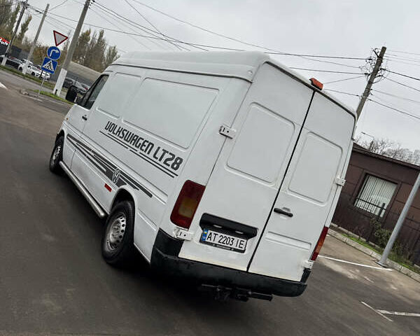 Белый Фольксваген ЛТ, объемом двигателя 2.46 л и пробегом 400 тыс. км за 5999 $, фото 11 на Automoto.ua