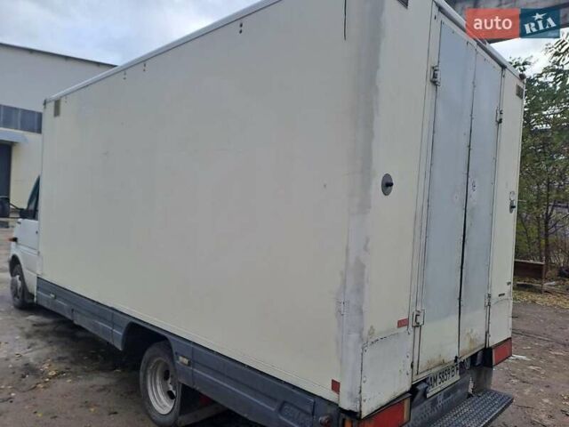 Белый Фольксваген ЛТ, объемом двигателя 2.5 л и пробегом 245 тыс. км за 7300 $, фото 6 на Automoto.ua