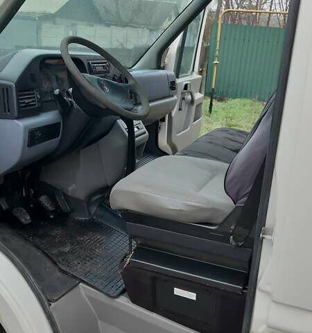 Белый Фольксваген ЛТ, объемом двигателя 2.46 л и пробегом 471 тыс. км за 10500 $, фото 9 на Automoto.ua