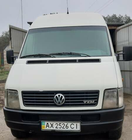 Белый Фольксваген ЛТ, объемом двигателя 2.46 л и пробегом 471 тыс. км за 10500 $, фото 4 на Automoto.ua