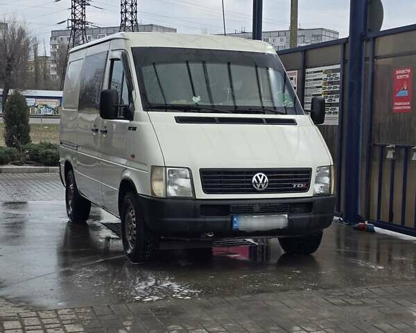 Белый Фольксваген ЛТ, объемом двигателя 2.8 л и пробегом 397 тыс. км за 11100 $, фото 11 на Automoto.ua