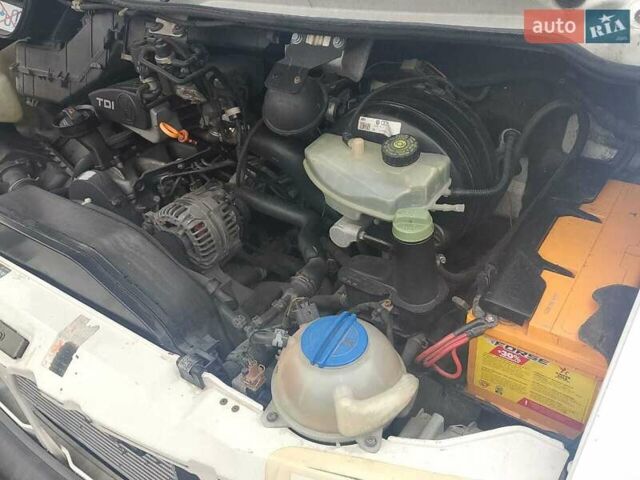 Белый Фольксваген ЛТ, объемом двигателя 2.46 л и пробегом 400 тыс. км за 9500 $, фото 19 на Automoto.ua