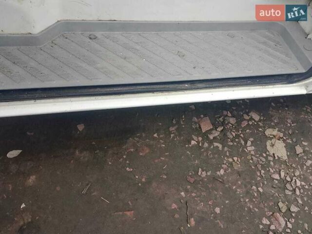 Белый Фольксваген ЛТ, объемом двигателя 2.46 л и пробегом 400 тыс. км за 9500 $, фото 15 на Automoto.ua