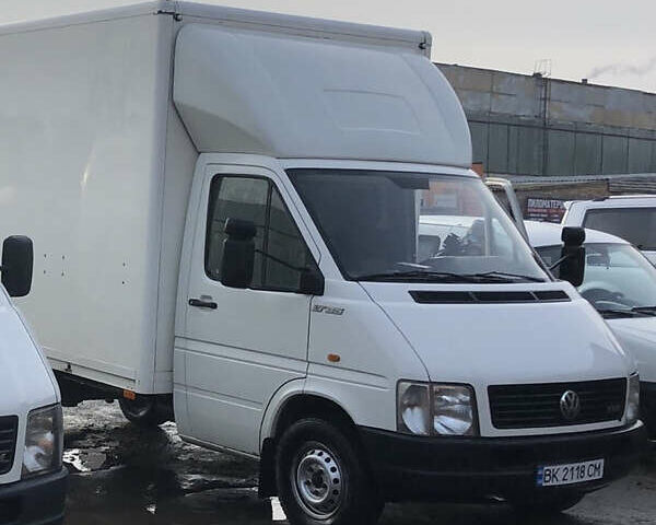 Белый Фольксваген ЛТ, объемом двигателя 2.8 л и пробегом 650 тыс. км за 8999 $, фото 1 на Automoto.ua