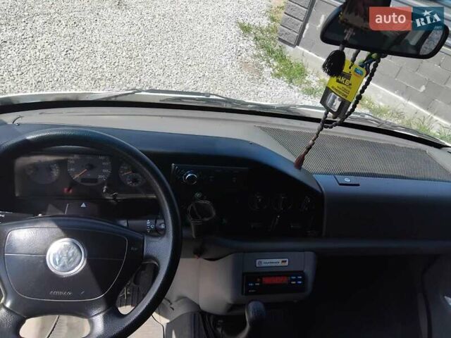 Белый Фольксваген ЛТ, объемом двигателя 2.5 л и пробегом 245 тыс. км за 7300 $, фото 18 на Automoto.ua