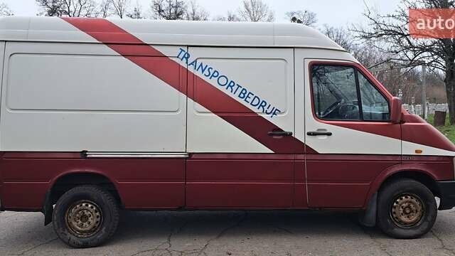 Белый Фольксваген ЛТ, объемом двигателя 2.46 л и пробегом 775 тыс. км за 6900 $, фото 3 на Automoto.ua