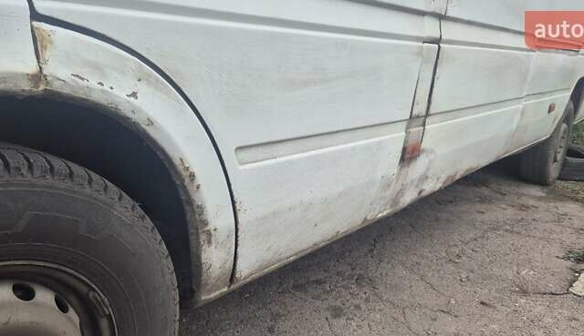 Белый Фольксваген ЛТ, объемом двигателя 2.5 л и пробегом 400 тыс. км за 5000 $, фото 7 на Automoto.ua