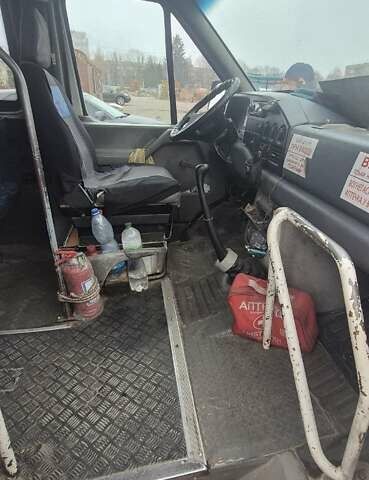 Белый Фольксваген ЛТ, объемом двигателя 2.5 л и пробегом 400 тыс. км за 5000 $, фото 4 на Automoto.ua