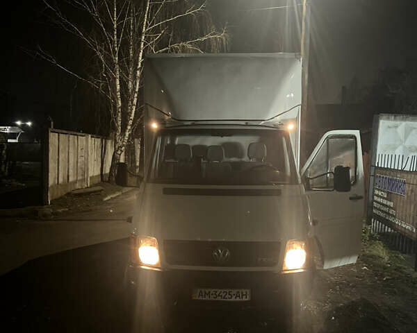 Белый Фольксваген ЛТ, объемом двигателя 2.5 л и пробегом 241 тыс. км за 7300 $, фото 4 на Automoto.ua