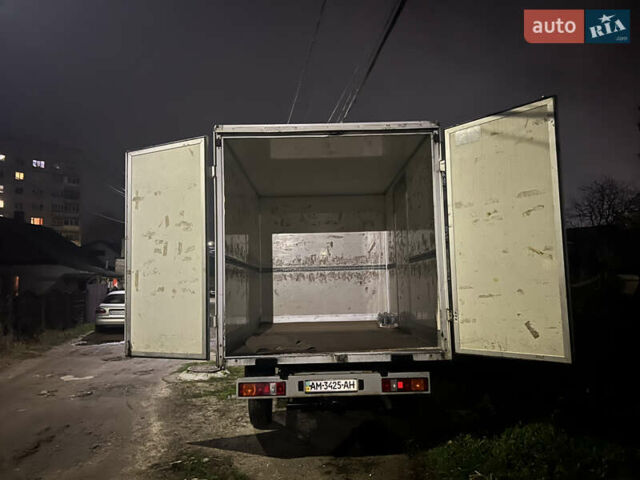 Белый Фольксваген ЛТ, объемом двигателя 2.5 л и пробегом 241 тыс. км за 7300 $, фото 6 на Automoto.ua