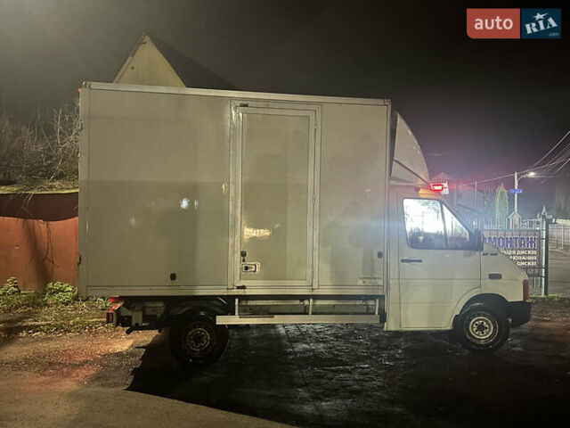 Белый Фольксваген ЛТ, объемом двигателя 2.5 л и пробегом 241 тыс. км за 7300 $, фото 1 на Automoto.ua