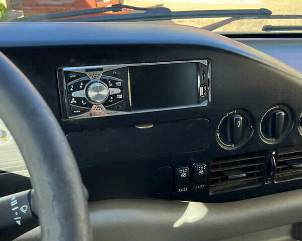 Белый Фольксваген ЛТ, объемом двигателя 2.5 л и пробегом 320 тыс. км за 6800 $, фото 20 на Automoto.ua