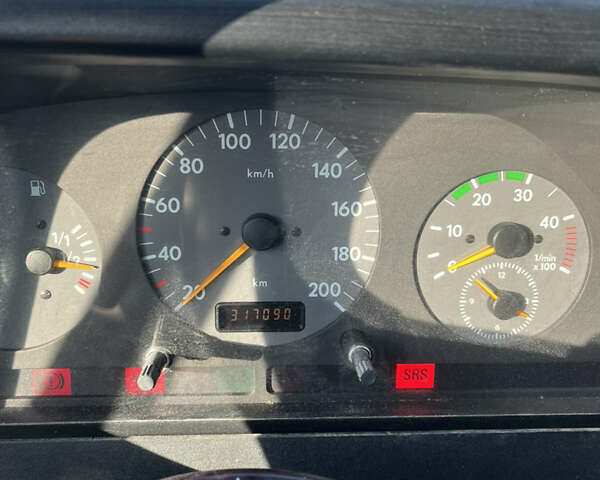 Белый Фольксваген ЛТ, объемом двигателя 2.5 л и пробегом 320 тыс. км за 6800 $, фото 17 на Automoto.ua