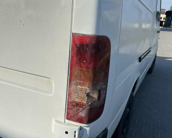 Белый Фольксваген ЛТ, объемом двигателя 2.5 л и пробегом 320 тыс. км за 6800 $, фото 5 на Automoto.ua