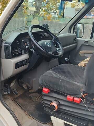 Белый Фольксваген ЛТ, объемом двигателя 2.8 л и пробегом 570 тыс. км за 14000 $, фото 8 на Automoto.ua