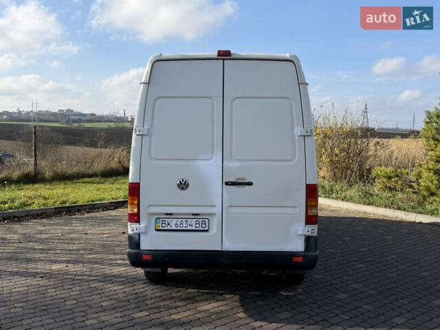 Белый Фольксваген ЛТ, объемом двигателя 2.46 л и пробегом 488 тыс. км за 7999 $, фото 3 на Automoto.ua