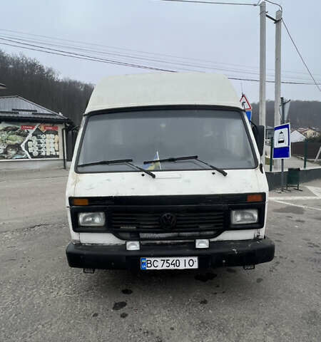 Білий Фольксваген ЛТ, об'ємом двигуна 2.38 л та пробігом 300 тис. км за 2100 $, фото 1 на Automoto.ua