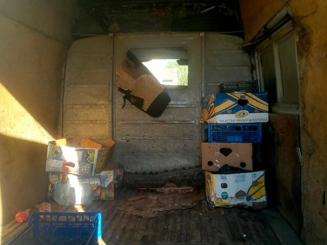 Білий Фольксваген ЛТ, об'ємом двигуна 2.4 л та пробігом 0 тис. км за 2300 $, фото 2 на Automoto.ua