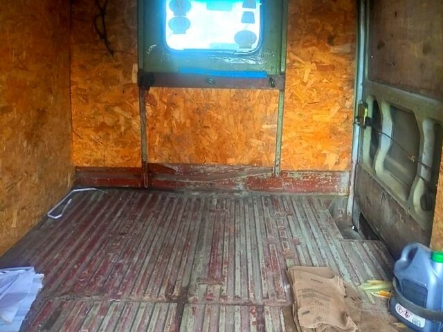 Белый Фольксваген ЛТ, объемом двигателя 2.4 л и пробегом 500 тыс. км за 1500 $, фото 4 на Automoto.ua