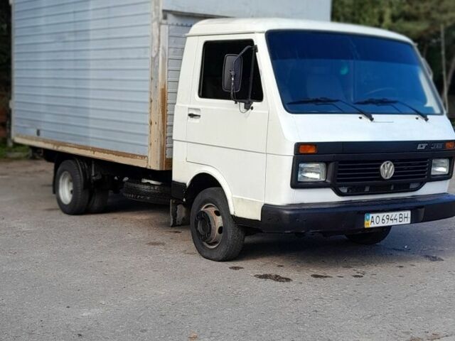 Білий Фольксваген ЛТ, об'ємом двигуна 2.4 л та пробігом 300 тис. км за 3199 $, фото 1 на Automoto.ua