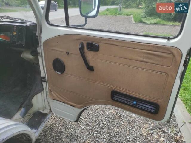 Белый Фольксваген ЛТ, объемом двигателя 2.4 л и пробегом 200 тыс. км за 950 $, фото 11 на Automoto.ua