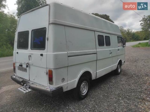 Белый Фольксваген ЛТ, объемом двигателя 2.4 л и пробегом 200 тыс. км за 950 $, фото 4 на Automoto.ua