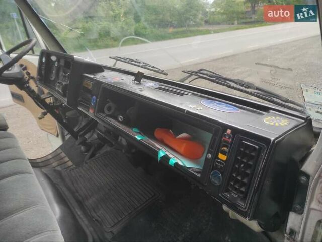 Белый Фольксваген ЛТ, объемом двигателя 2.4 л и пробегом 200 тыс. км за 950 $, фото 13 на Automoto.ua