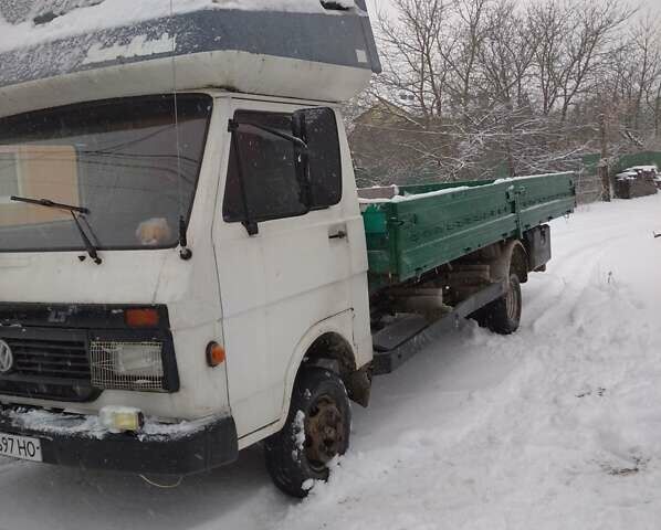 Белый Фольксваген ЛТ, объемом двигателя 2.38 л и пробегом 270 тыс. км за 4700 $, фото 1 на Automoto.ua