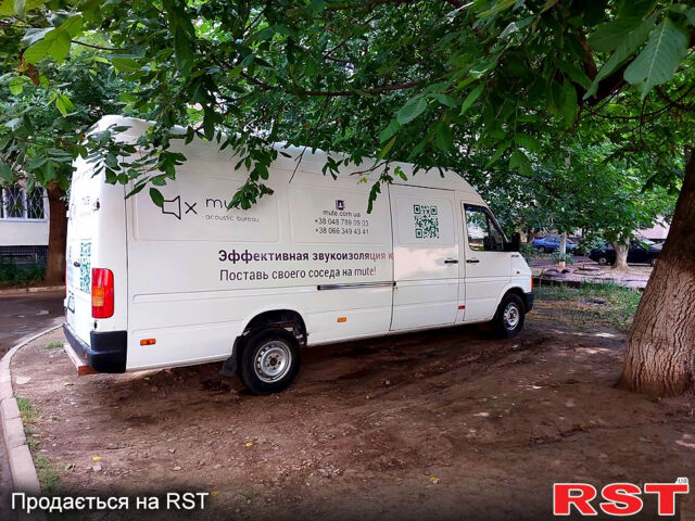 Белый Фольксваген ЛТ, объемом двигателя 2.5 л и пробегом 390 тыс. км за 6500 $, фото 3 на Automoto.ua