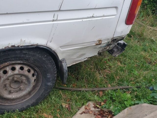 Фольксваген ЛТ 1997 в Житомире на Automoto.ua Белый Фольксваген ЛТ, объемом двигателя 2.5 л и пробегом 500 тыс. км за 2300 $, фото 2 на Automoto.ua