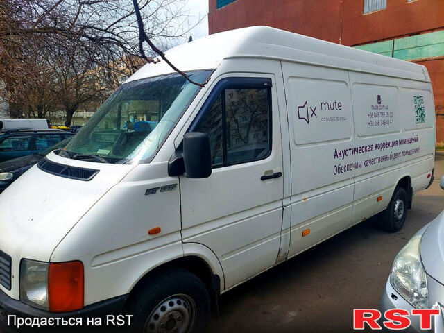 Белый Фольксваген ЛТ, объемом двигателя 2.5 л и пробегом 390 тыс. км за 6500 $, фото 2 на Automoto.ua