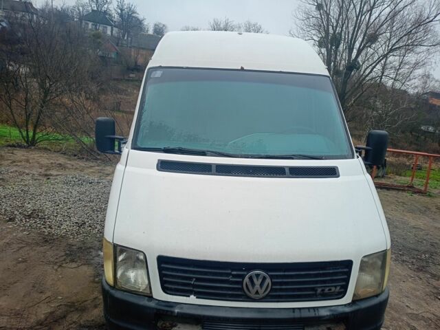 Белый Фольксваген ЛТ, объемом двигателя 2 л и пробегом 300 тыс. км за 3999 $, фото 5 на Automoto.ua