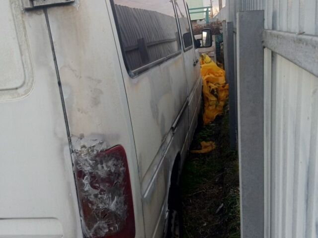 Білий Фольксваген ЛТ, об'ємом двигуна 2.5 л та пробігом 600 тис. км за 3000 $, фото 4 на Automoto.ua