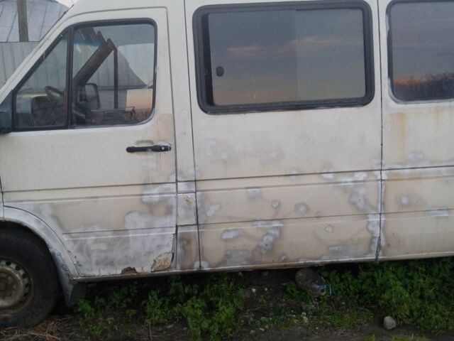 Білий Фольксваген ЛТ, об'ємом двигуна 2.5 л та пробігом 600 тис. км за 3000 $, фото 1 на Automoto.ua