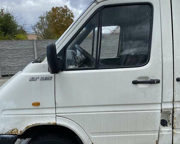 Белый Фольксваген ЛТ, объемом двигателя 2.5 л и пробегом 502 тыс. км за 2500 $, фото 5 на Automoto.ua