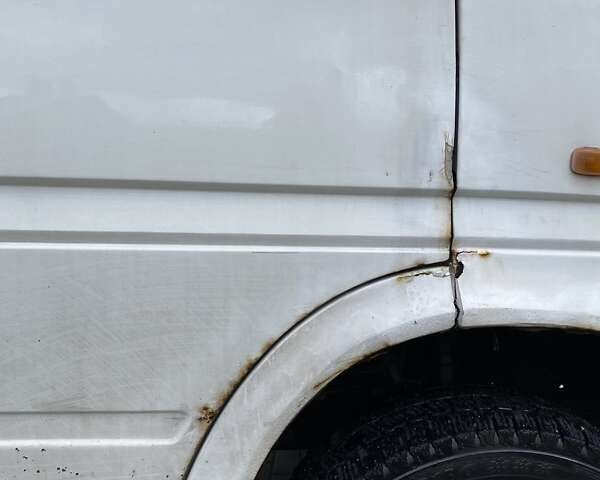 Белый Фольксваген ЛТ, объемом двигателя 2.5 л и пробегом 502 тыс. км за 2500 $, фото 9 на Automoto.ua