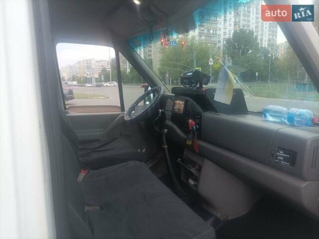 Белый Фольксваген ЛТ, объемом двигателя 2.46 л и пробегом 500 тыс. км за 5300 $, фото 5 на Automoto.ua