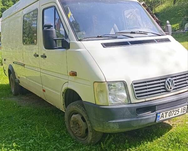 Белый Фольксваген ЛТ, объемом двигателя 2.8 л и пробегом 550 тыс. км за 7450 $, фото 2 на Automoto.ua