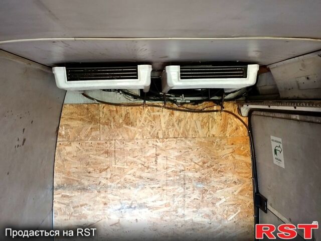 Белый Фольксваген ЛТ, объемом двигателя 2.5 л и пробегом 260 тыс. км за 7500 $, фото 3 на Automoto.ua