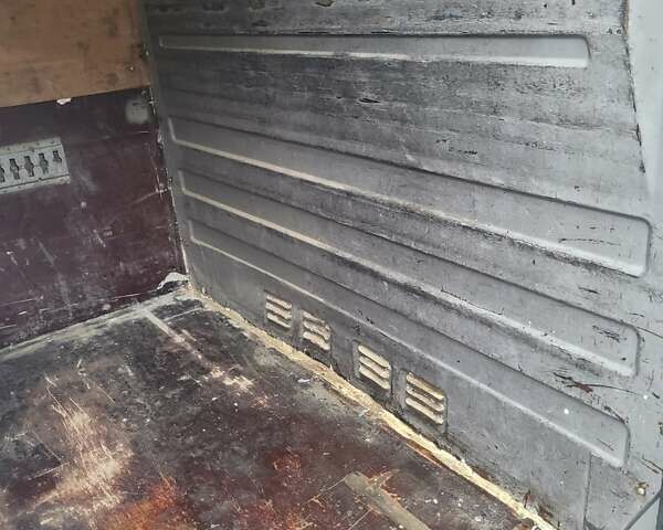 Белый Фольксваген ЛТ, объемом двигателя 2.46 л и пробегом 500 тыс. км за 5500 $, фото 20 на Automoto.ua