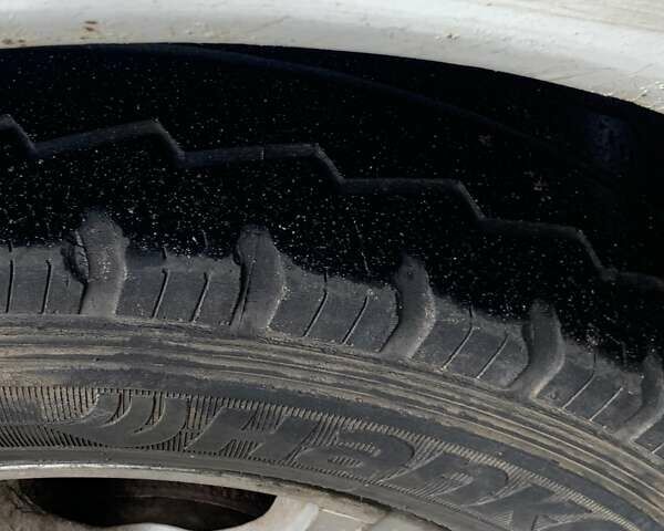 Белый Фольксваген ЛТ, объемом двигателя 2.46 л и пробегом 600 тыс. км за 5600 $, фото 3 на Automoto.ua