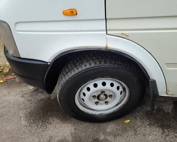 Белый Фольксваген ЛТ, объемом двигателя 2.46 л и пробегом 500 тыс. км за 5500 $, фото 16 на Automoto.ua