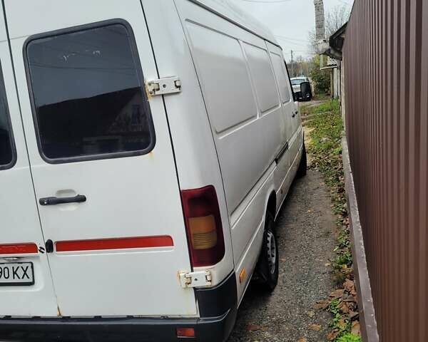 Белый Фольксваген ЛТ, объемом двигателя 2.46 л и пробегом 500 тыс. км за 5500 $, фото 2 на Automoto.ua