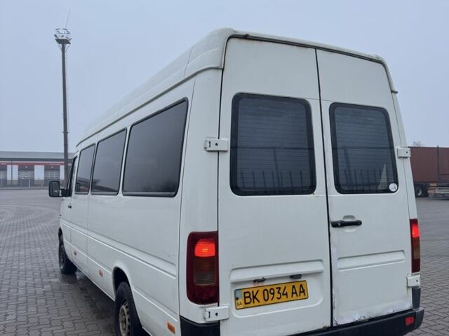 Белый Фольксваген ЛТ, объемом двигателя 2.5 л и пробегом 448 тыс. км за 5000 $, фото 6 на Automoto.ua